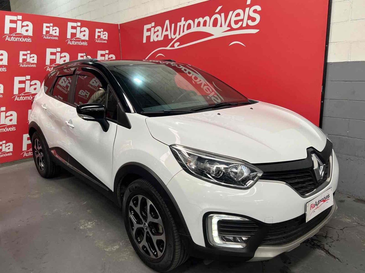 RENAULT CAPTUR 1.6 16V SCE FLEX INTENSE X-TRONIC