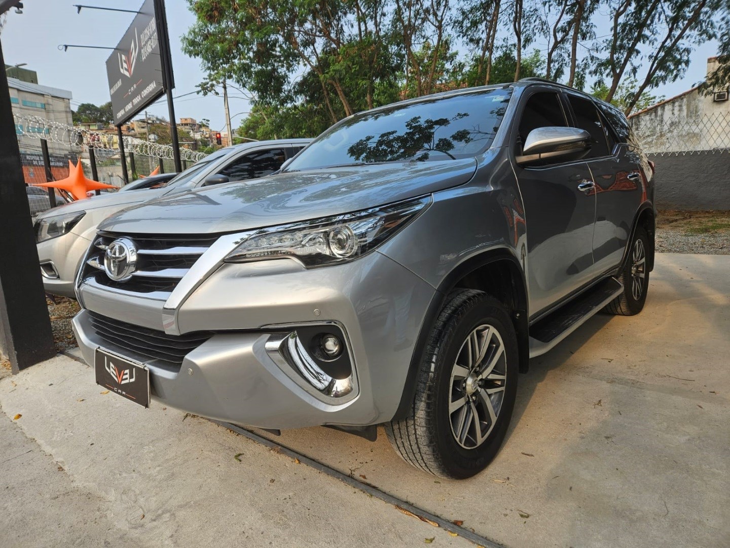 TOYOTA HILUX SW4 2.8 SRX 4X4 16V TURBO INTERCOOLER DIESEL 4P AUTOMÁTICO