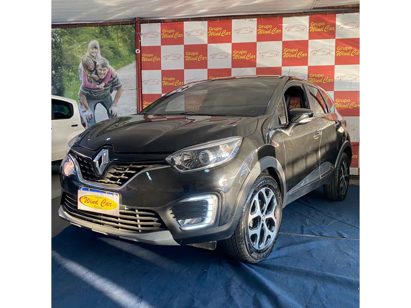 RENAULT CAPTUR 1.6 16V SCE FLEX INTENSE X-TRONIC