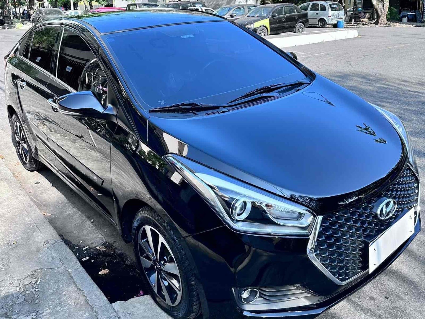 HYUNDAI HB20S 1.6 PREMIUM 16V FLEX 4P AUTOMÁTICO