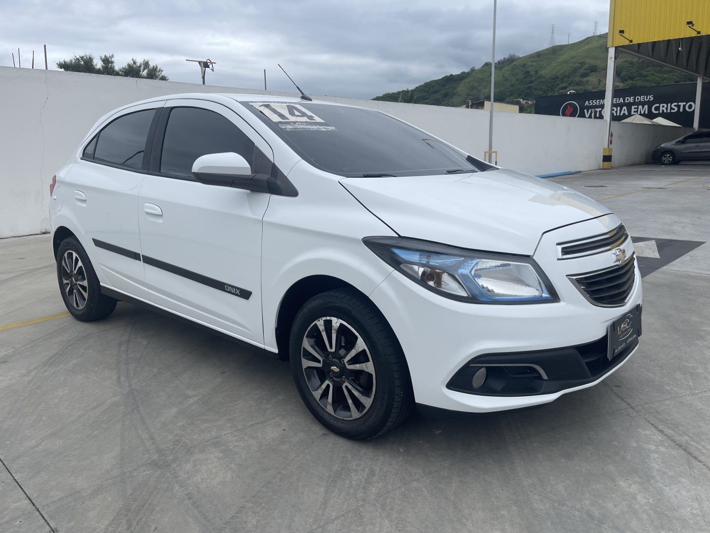 CHEVROLET ONIX 1.4 MPFI LTZ 8V FLEX 4P AUTOMÁTICO